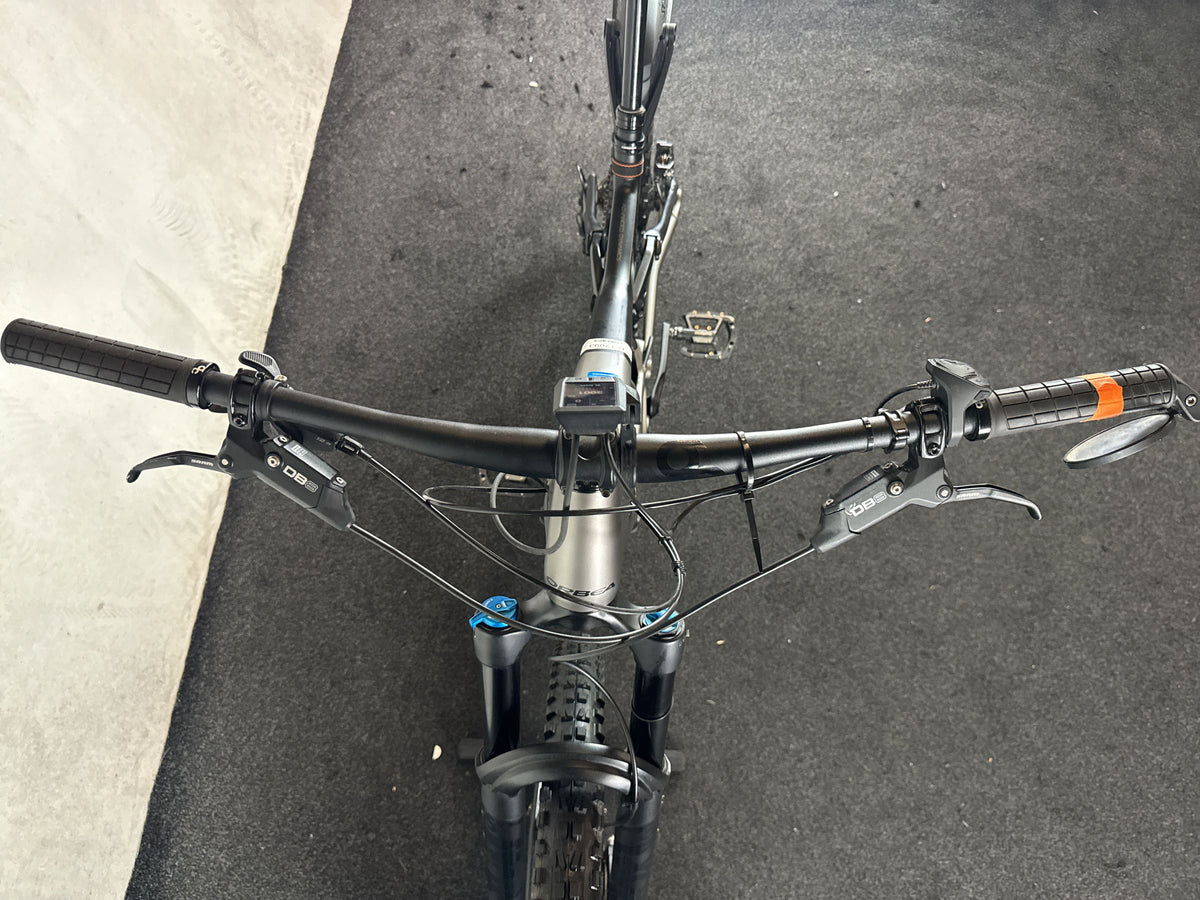 Bifoco — cockpit_von_vorne