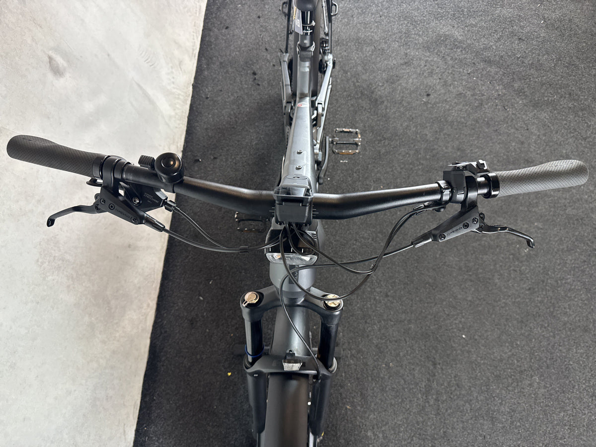Bifoco — cockpit_von_vorne