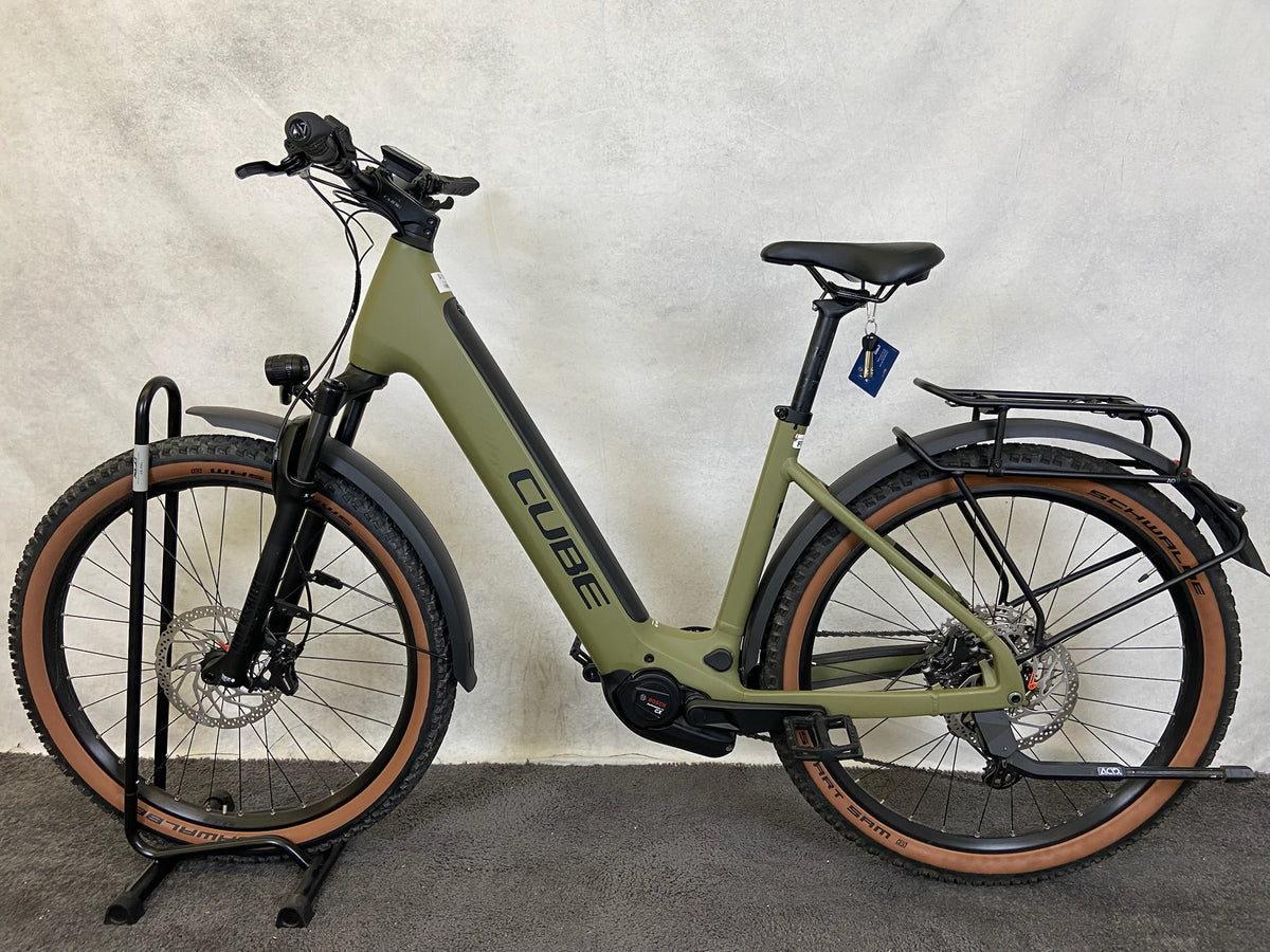 CUBE Reaction Hybrid Race 750