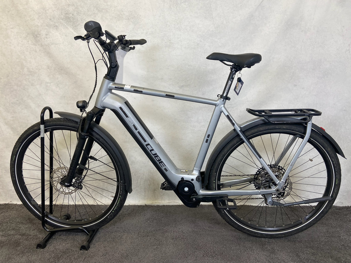 CUBE Kathmandu Hybrid SLX 750