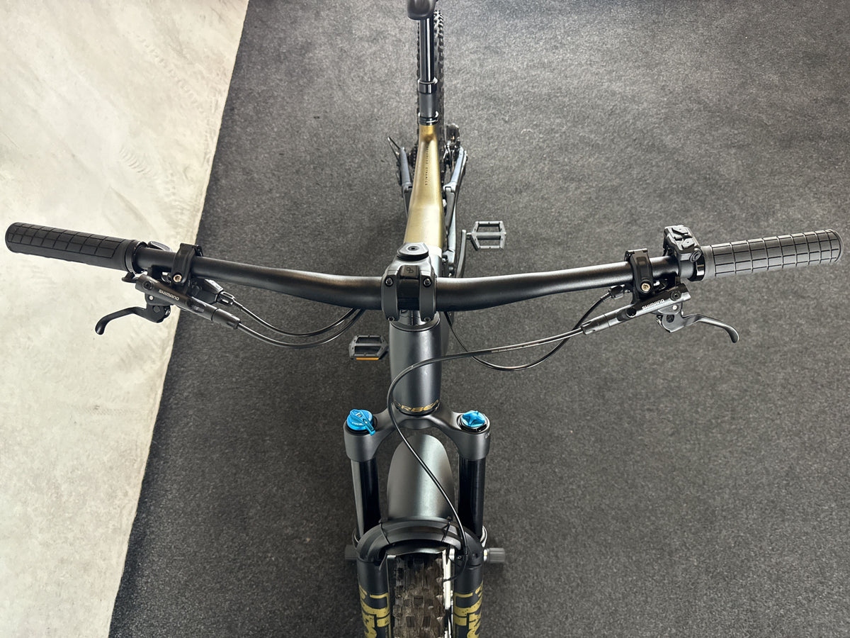 Bifoco — cockpit_von_vorne