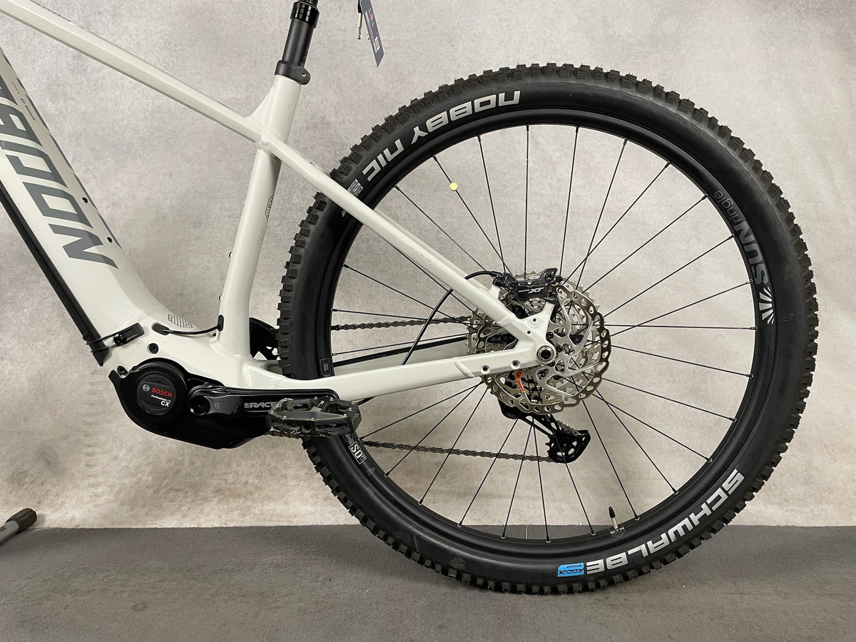 Radon Jealous Hybrid 10.0 625
