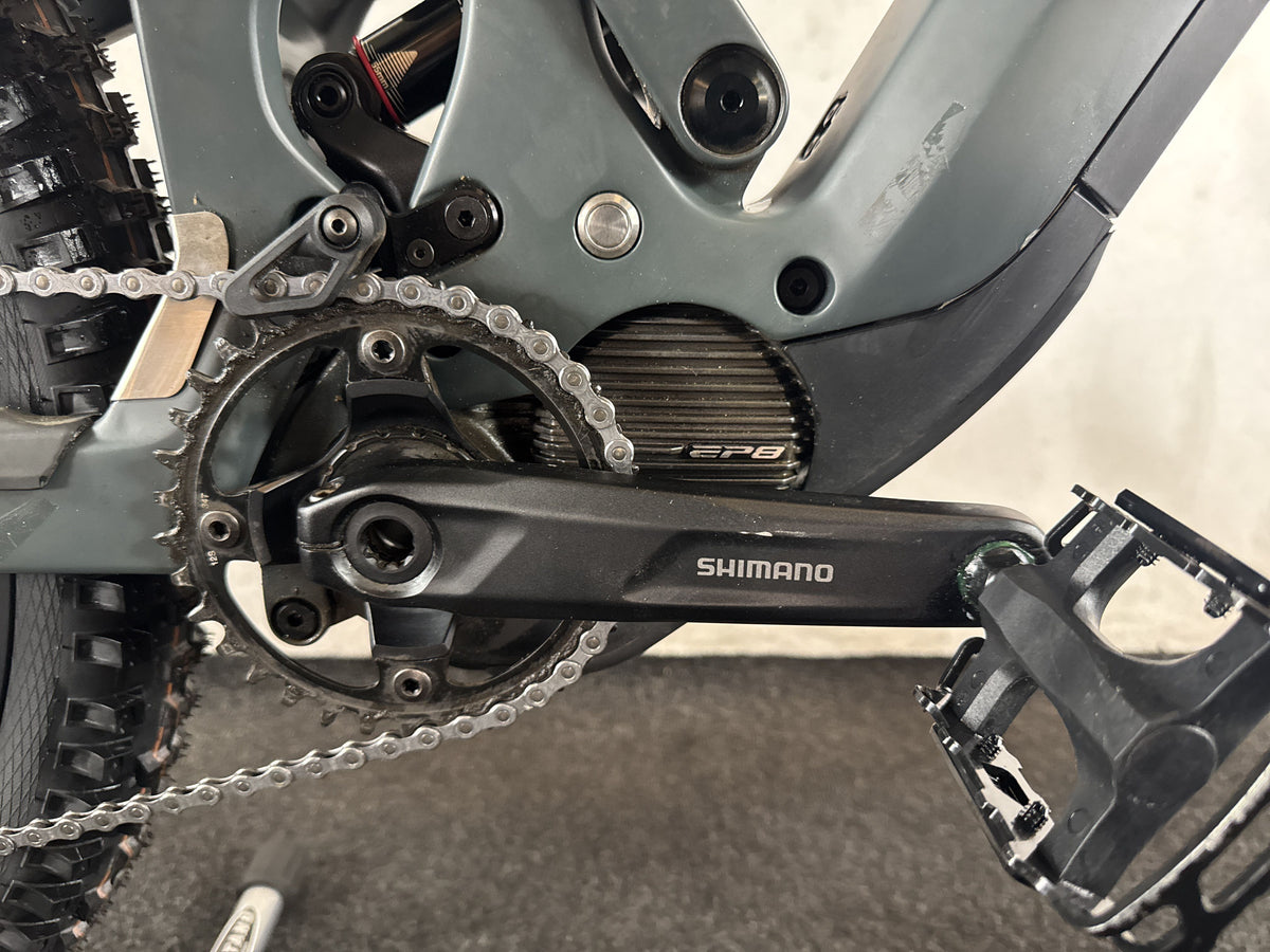 Bifoco — motor_rechts