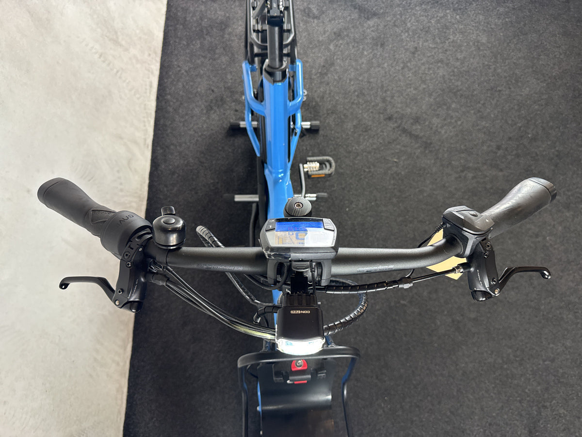 Bifoco — cockpit_von_vorne