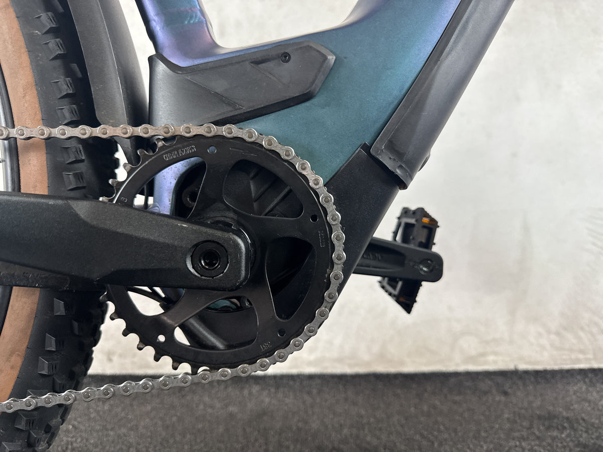 Bifoco — motor_rechts