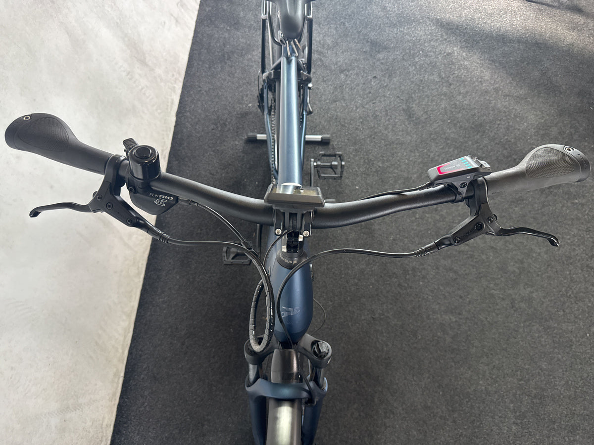 Bifoco — cockpit_von_vorne