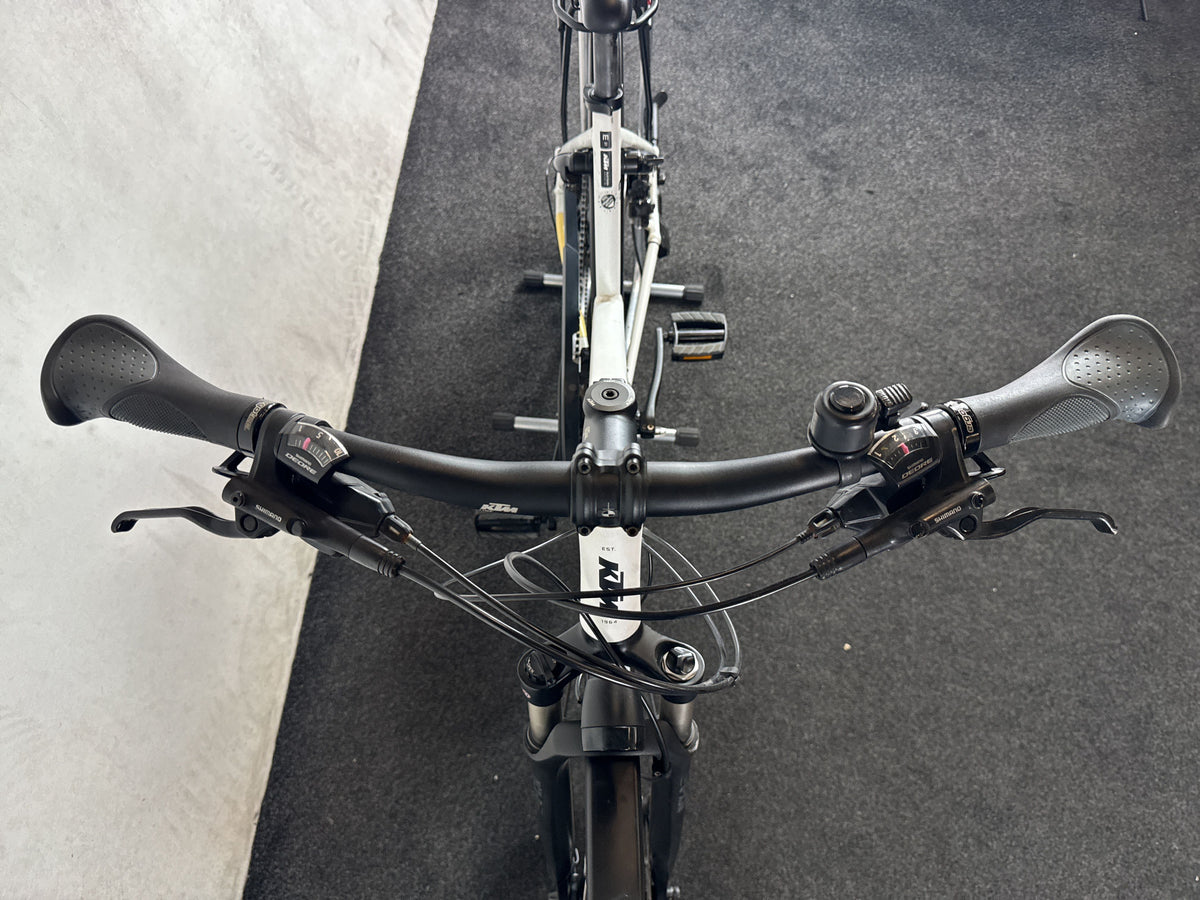 Bifoco — cockpit_von_vorne