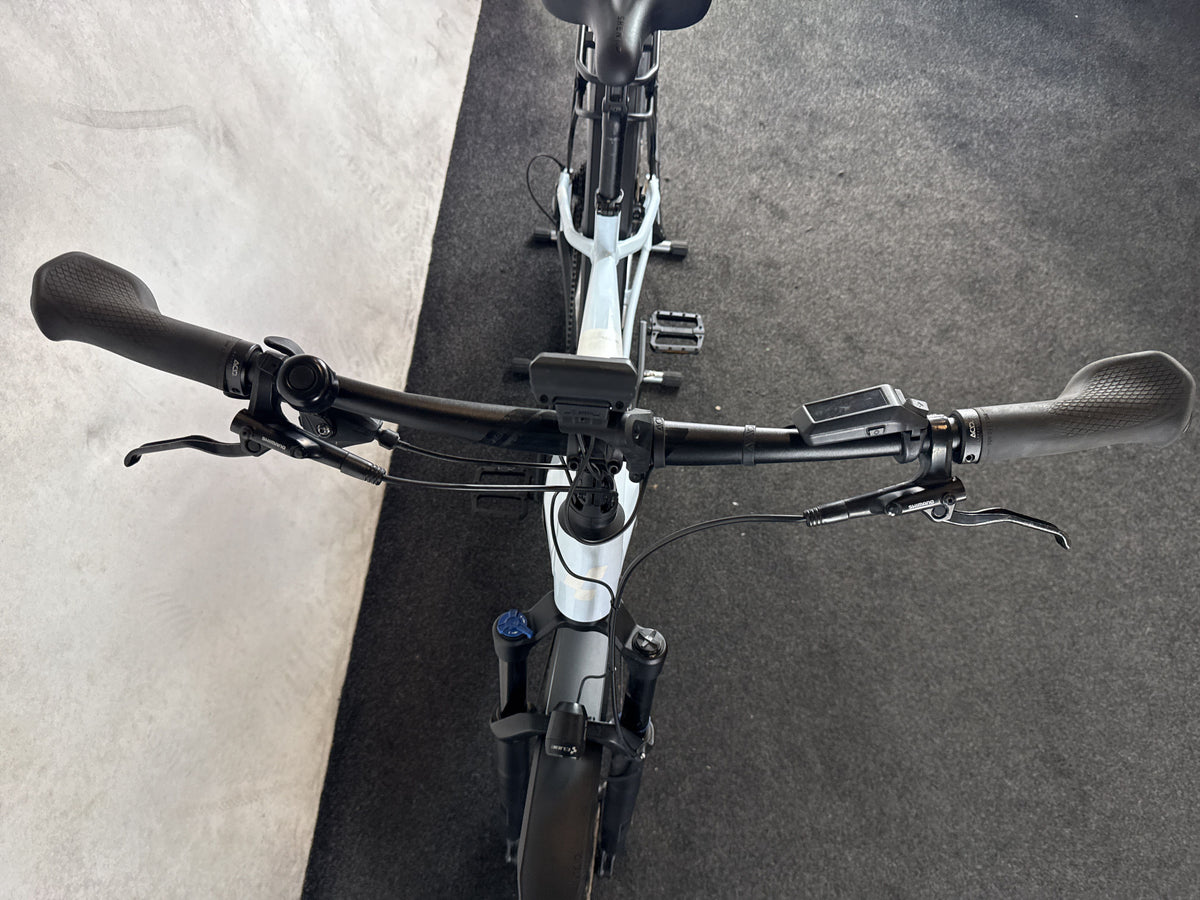 Bifoco — cockpit_von_vorne