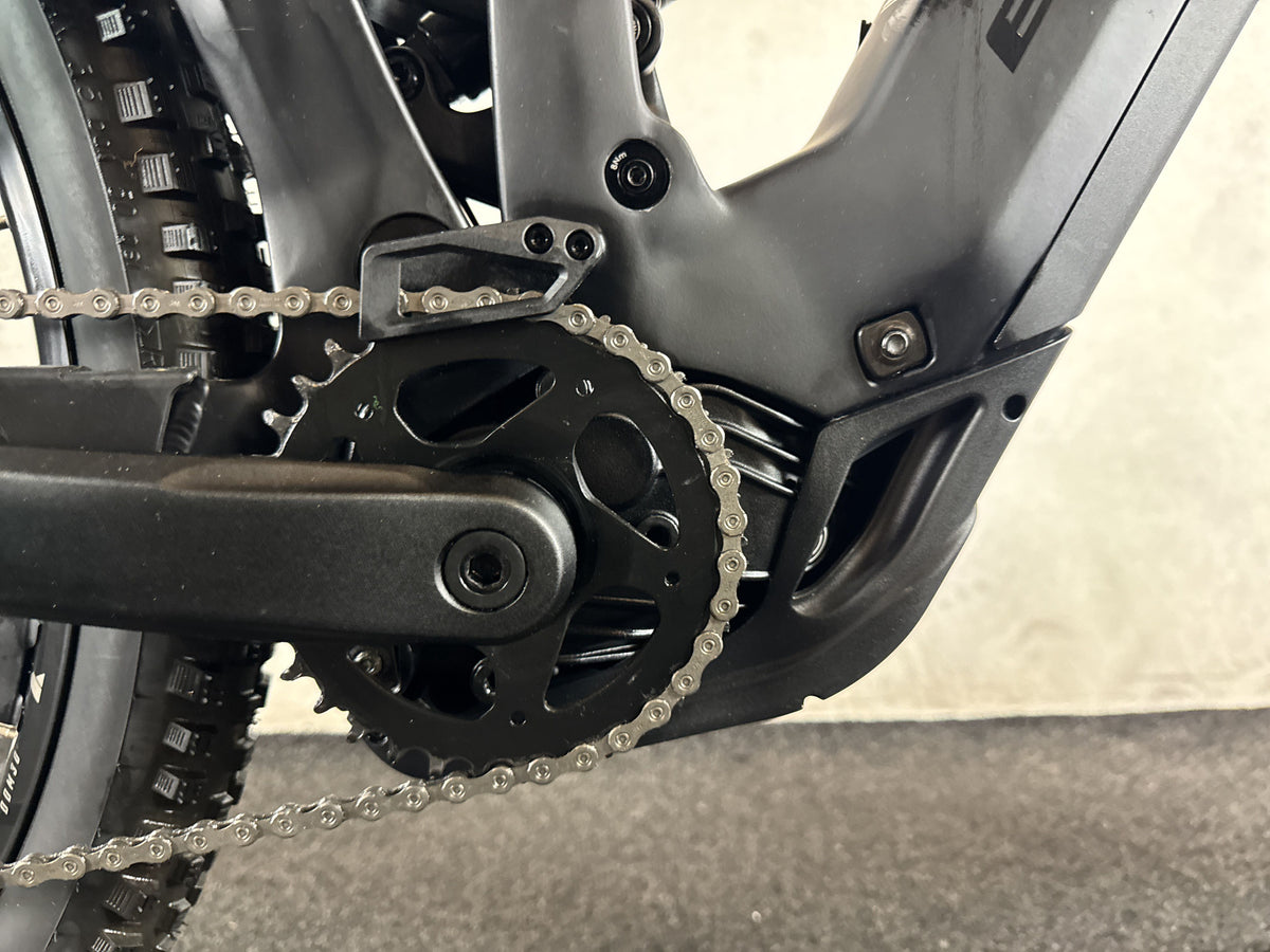 Bifoco — motor_rechts