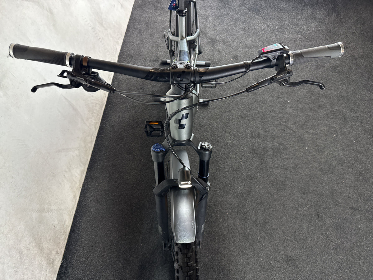 Bifoco — cockpit_von_vorne
