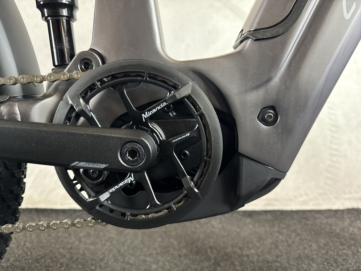 Bifoco — motor_rechts