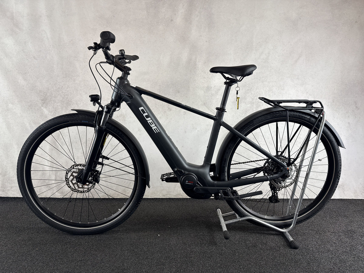 CUBE Touring Hybrid ONE 500 gebraucht – Seitenansicht links