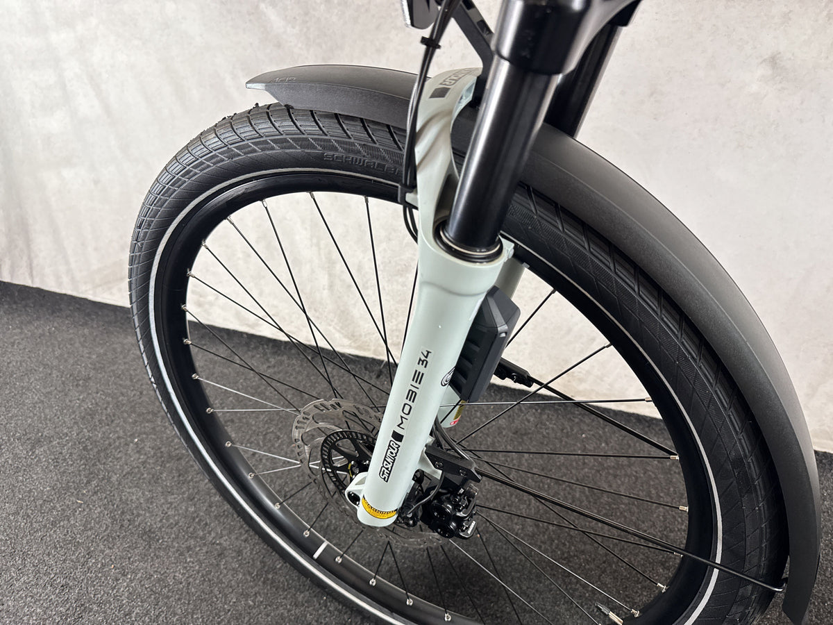 CUBE Kathmandu Hybrid EXC 800 gebraucht – Vorderrad und Gabel