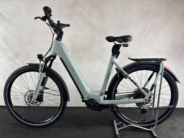 CUBE Kathmandu Hybrid EXC 800