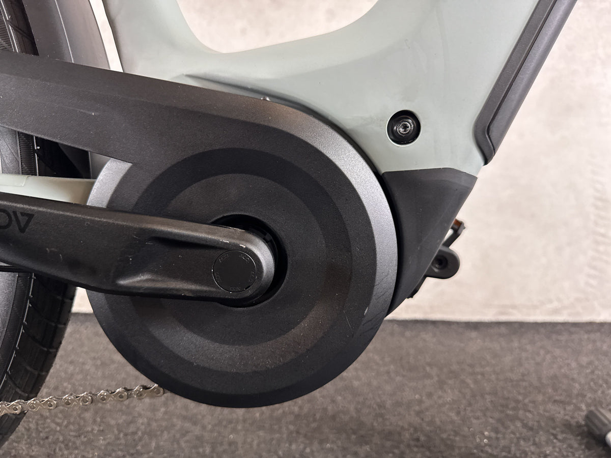 CUBE Kathmandu Hybrid EXC 800 gebraucht – Motor von rechts