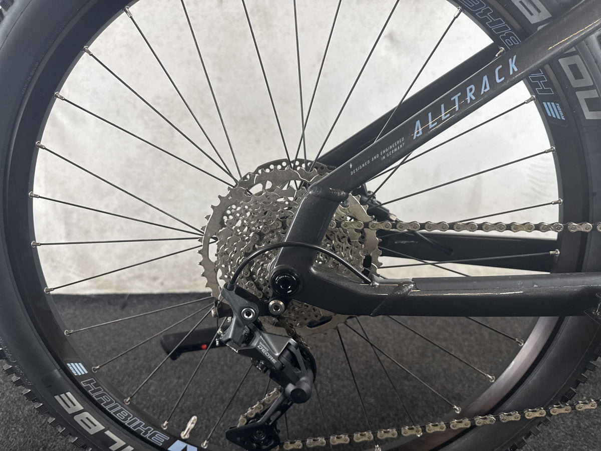 Haibike AllTrack 5 27.5 gebraucht – Hinterradnabe und Schaltung