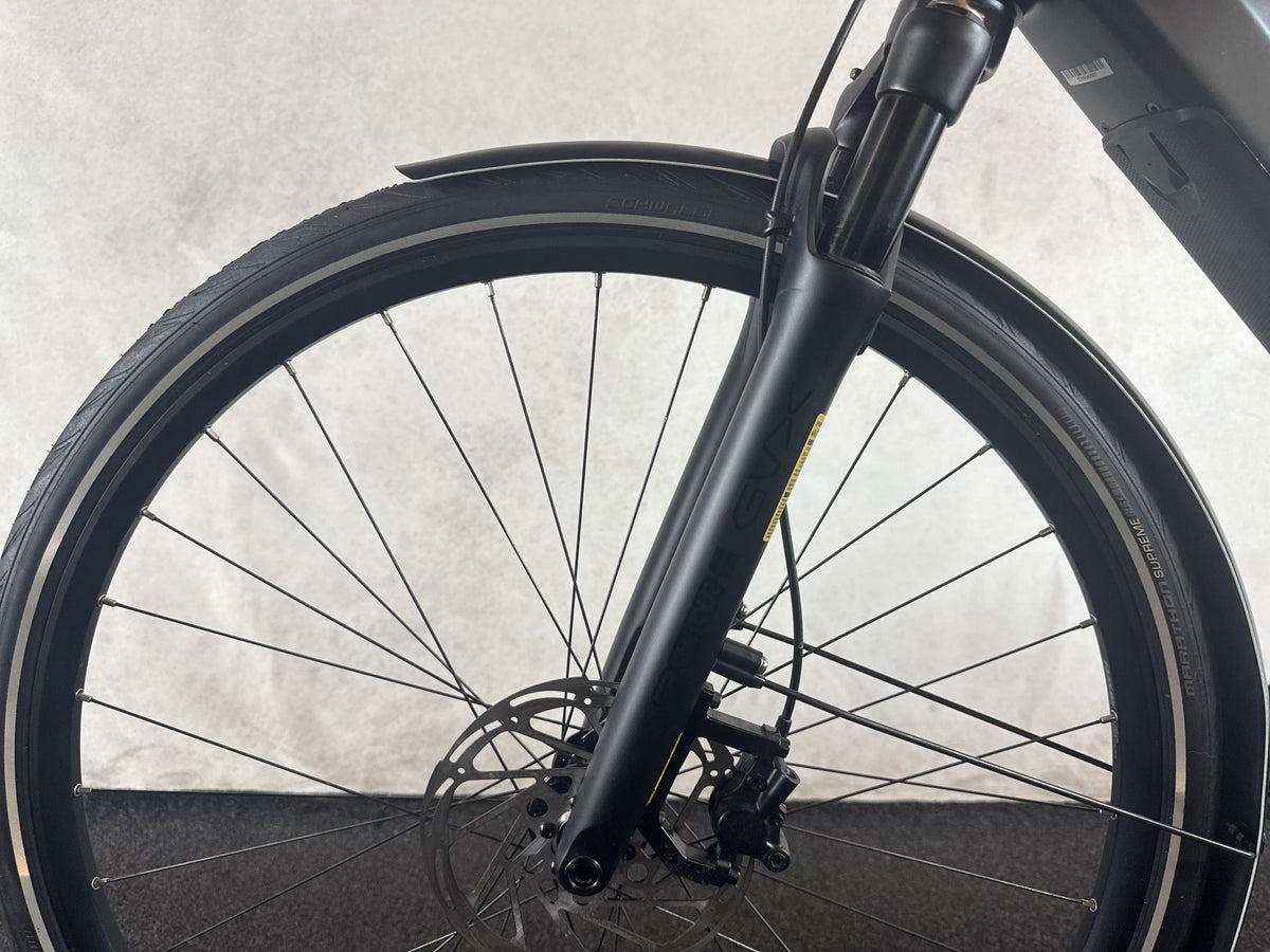 Riese & Müller UBN 5 Touring gebraucht – Vorderrad und Gabel