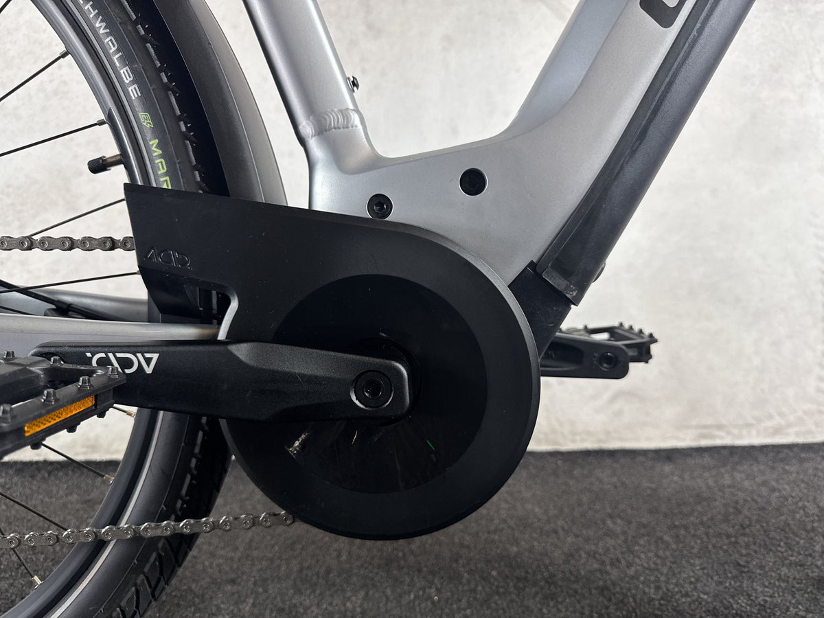 CUBE Kathmandu Hybrid SLX 750 gebraucht – Motor von rechts
