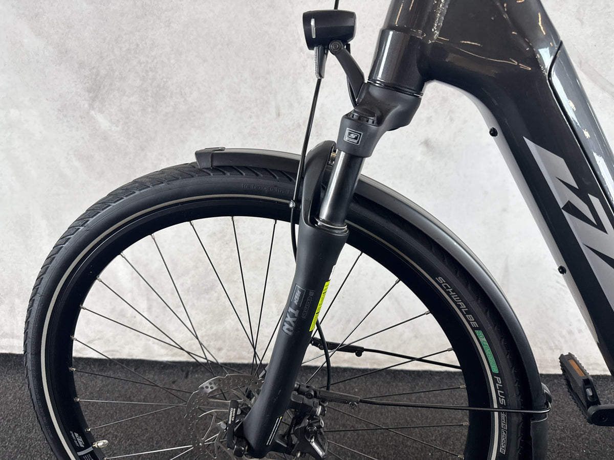 KTM Macina Style 730 gebraucht – Vorderrad und Gabel