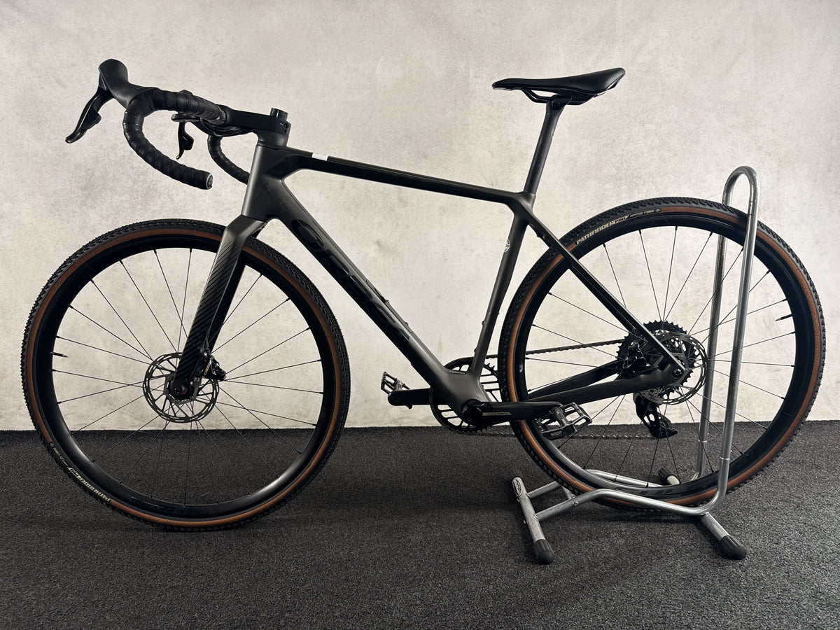 Orbea Terra M21eTEAM 1X gebraucht – Seitenansicht links