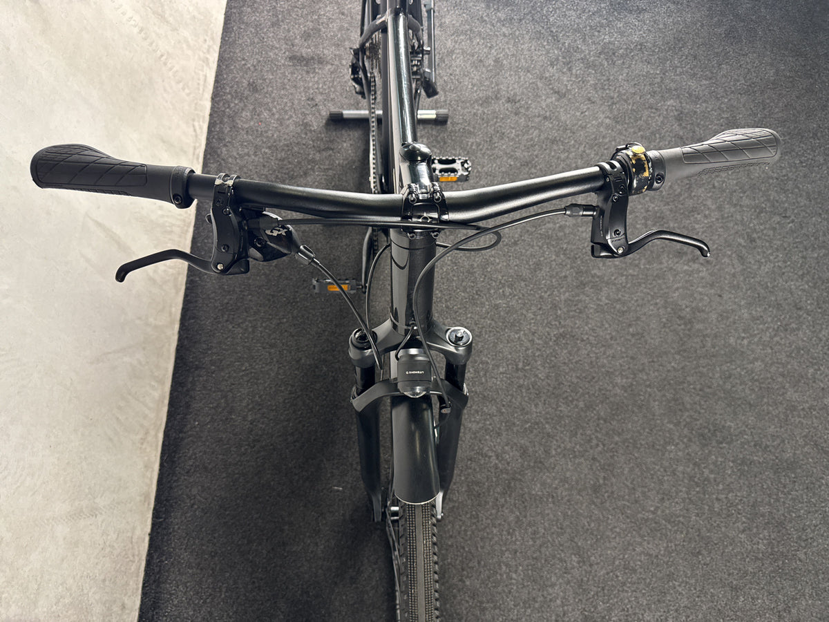 Coboc Iseo gebraucht – Cockpit von vorne