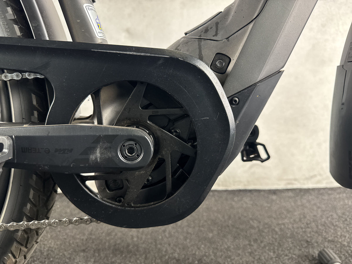 KTM Cento 11 Plus gebraucht – Motor von rechts