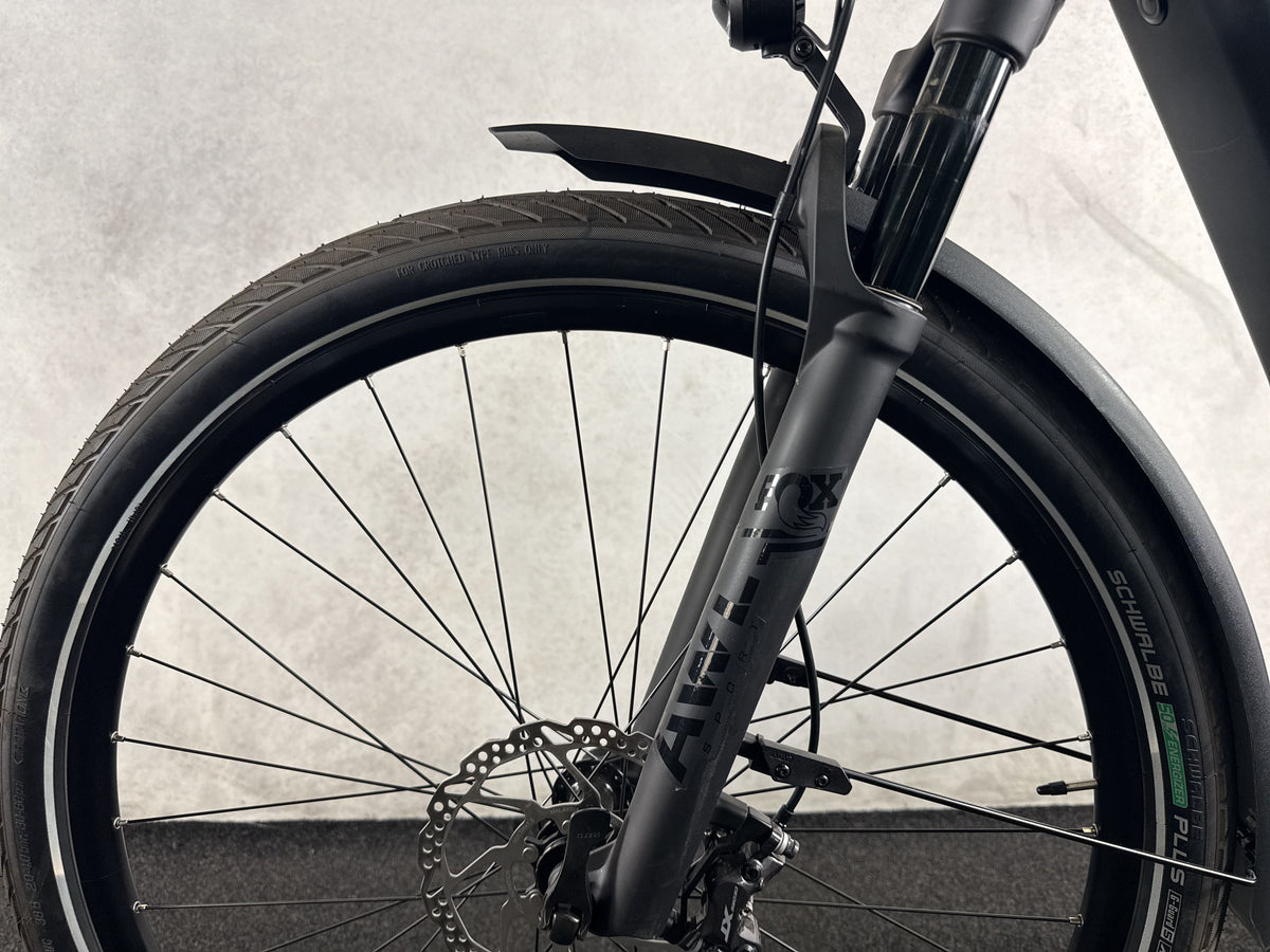 CUBE Kathmandu Hybrid EXC 800 gebraucht – Vorderrad und Gabel