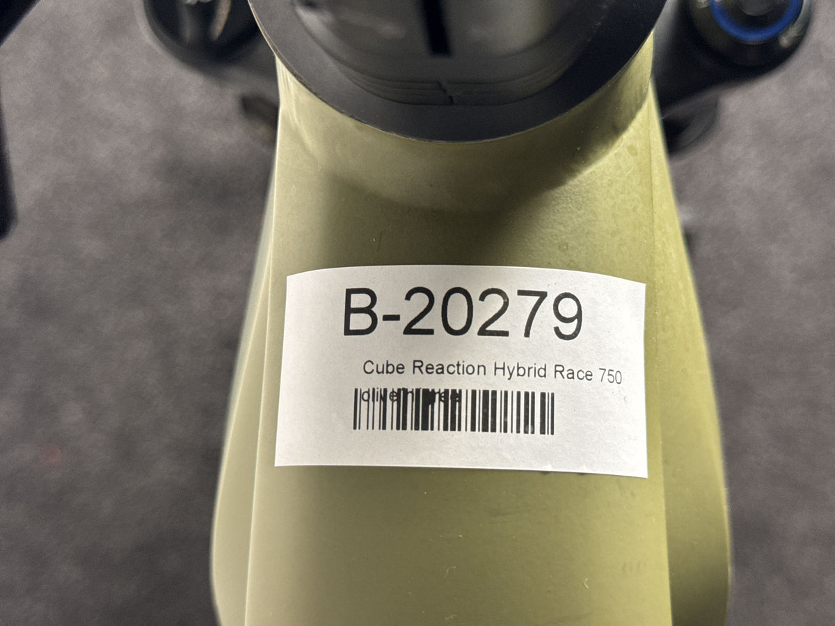 Cube Reaction Hybrid Race 750 gebraucht – Rahmennummer-Etikett