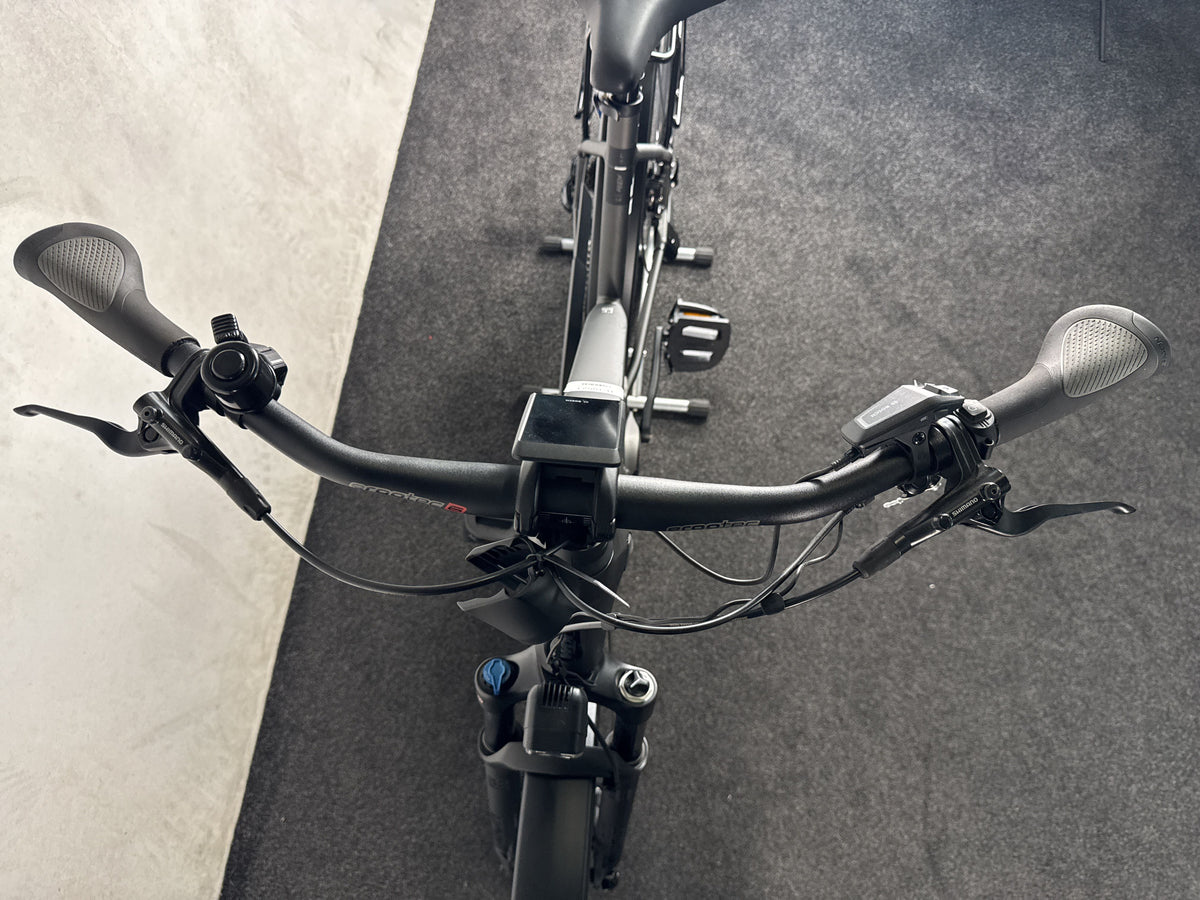 KTM Cento 11 Plus gebraucht – Cockpit von vorne