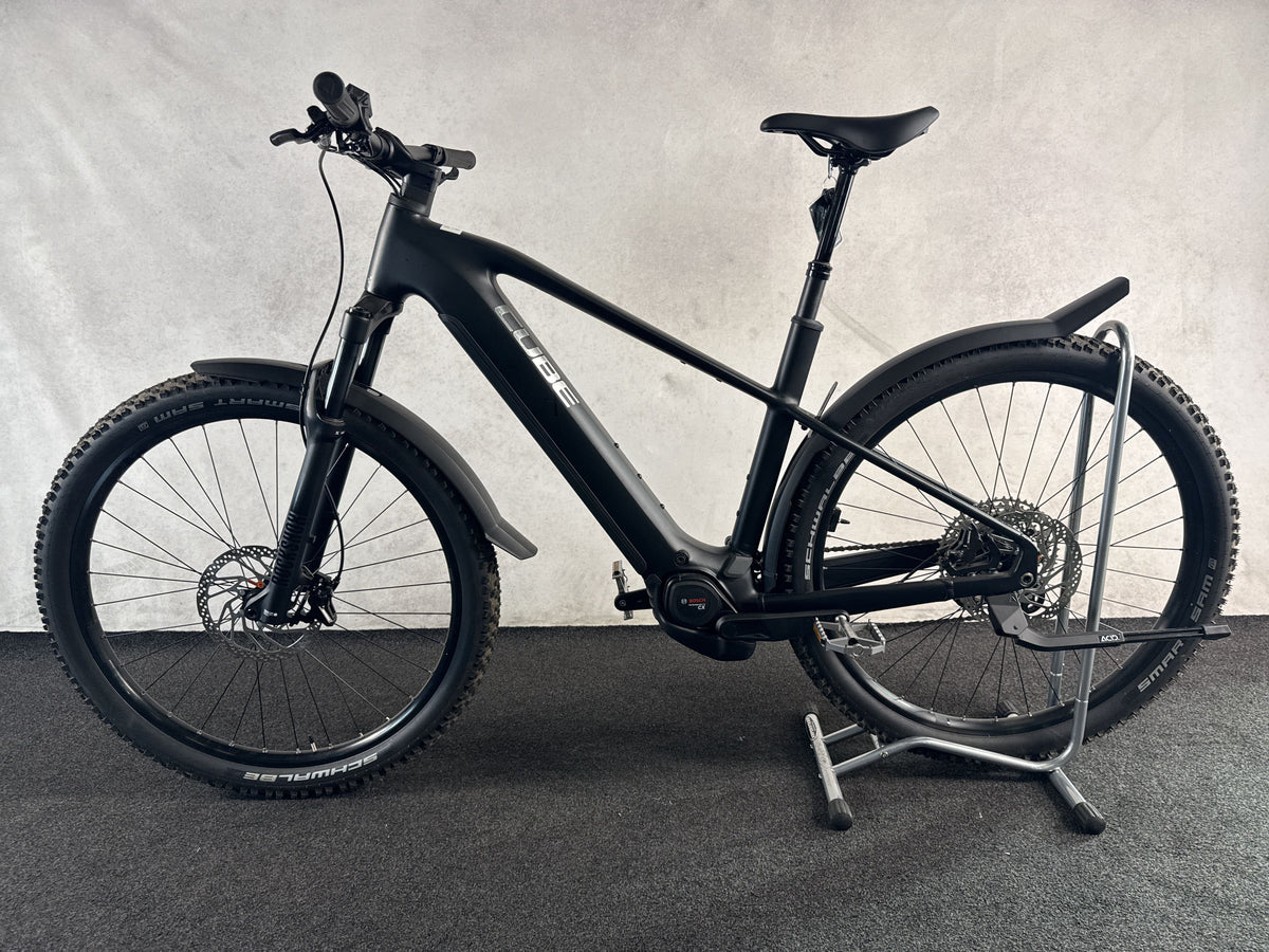 CUBE Reaction Hybrid Race 800 gebraucht – Seitenansicht links