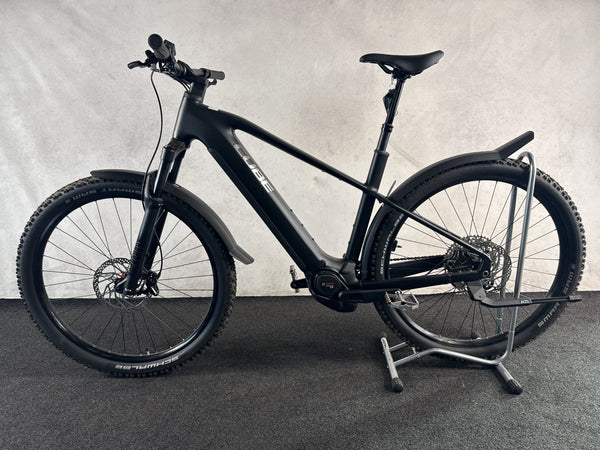 CUBE Reaction Hybrid Race 800