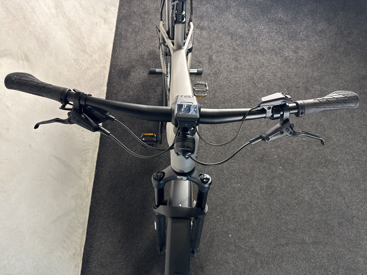 Kalkhoff Entice 5+ Advance gebraucht – Cockpit von vorne