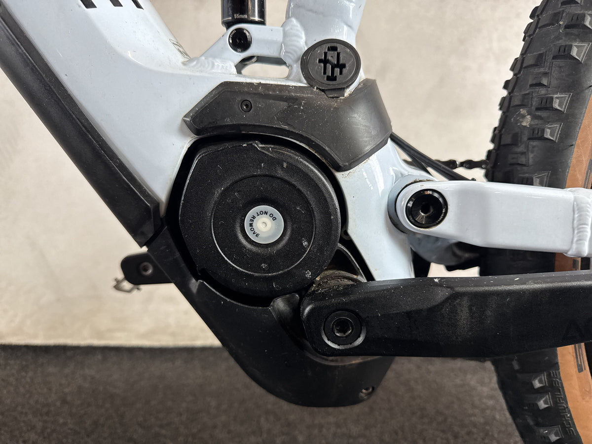 CUBE Stereo 120 Hybrid Pro gebraucht – Motor von links