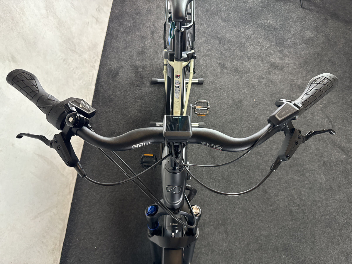 Kalkhoff Entice 5 Excite+ Ltd gebraucht – Cockpit von vorne