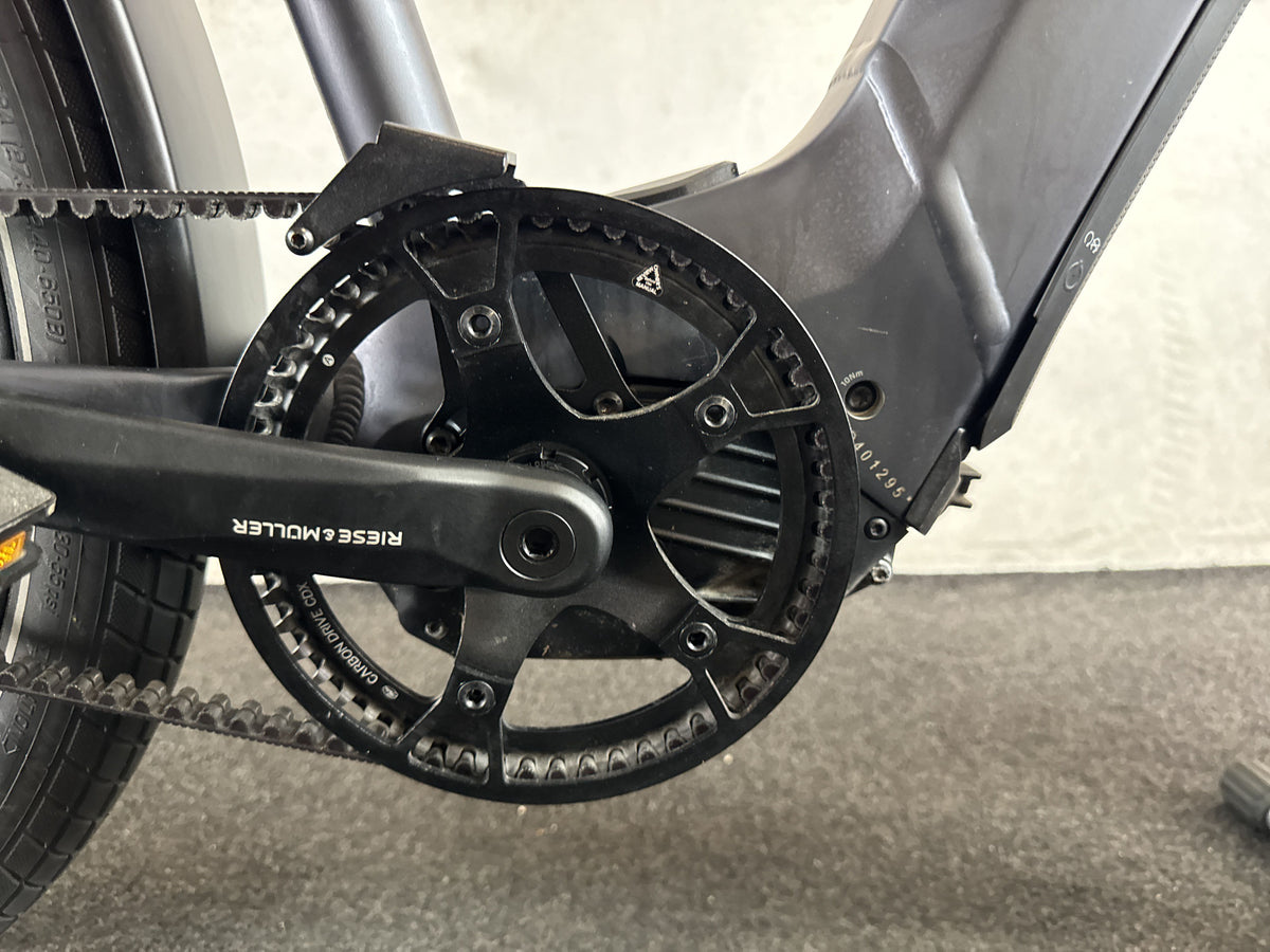 Riese & Müller Charger4 GT vario gebraucht – Motor von rechts