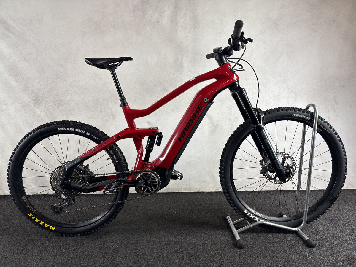 Haibike AllMtn CF 12 gebraucht – Seitenansicht rechts