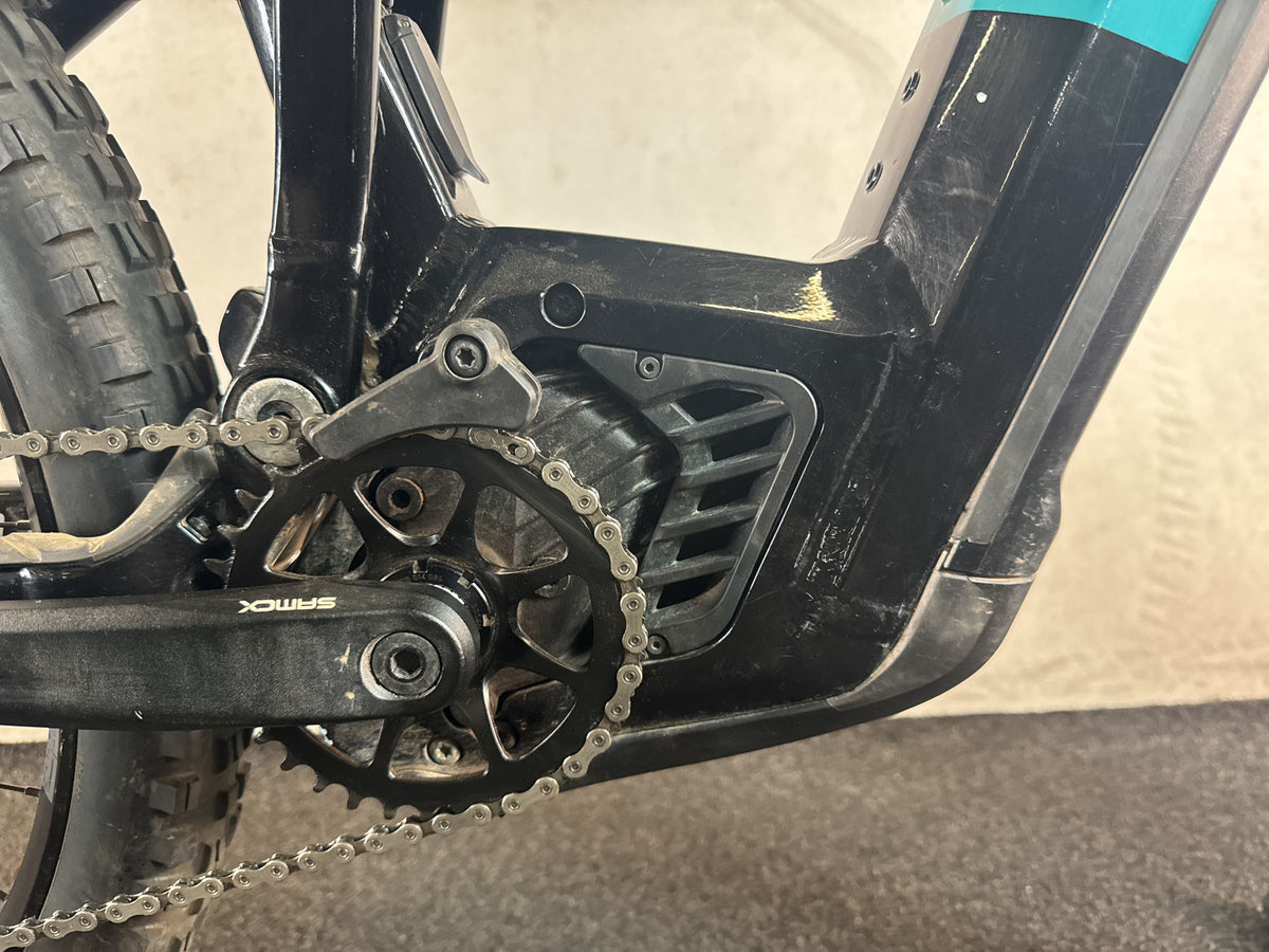 Focus Thron2 6.7 gebraucht – Motor von rechts
