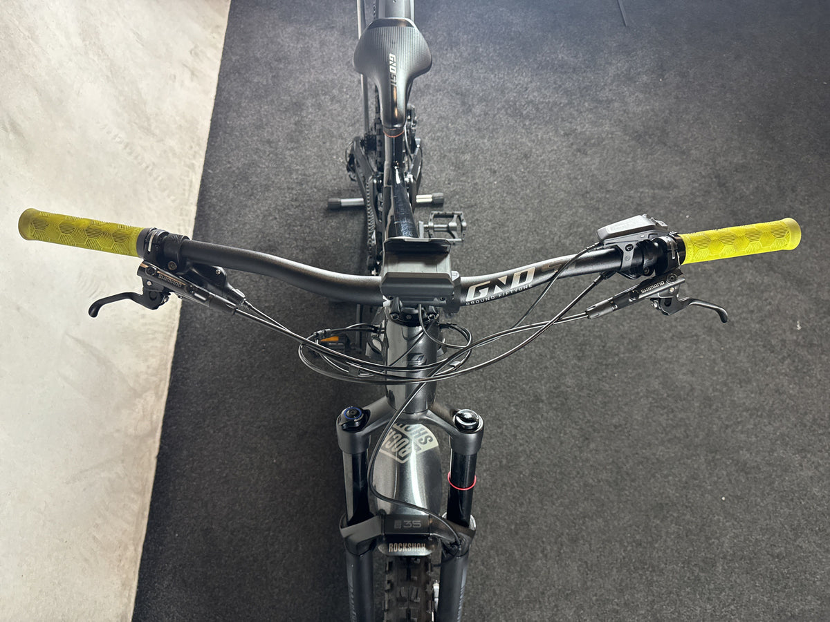Ghost E-ASX 160 Universal gebraucht – Cockpit von vorne