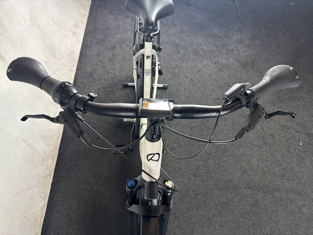 Kalkhoff Image 5 Move+ gebraucht – Cockpit von vorne