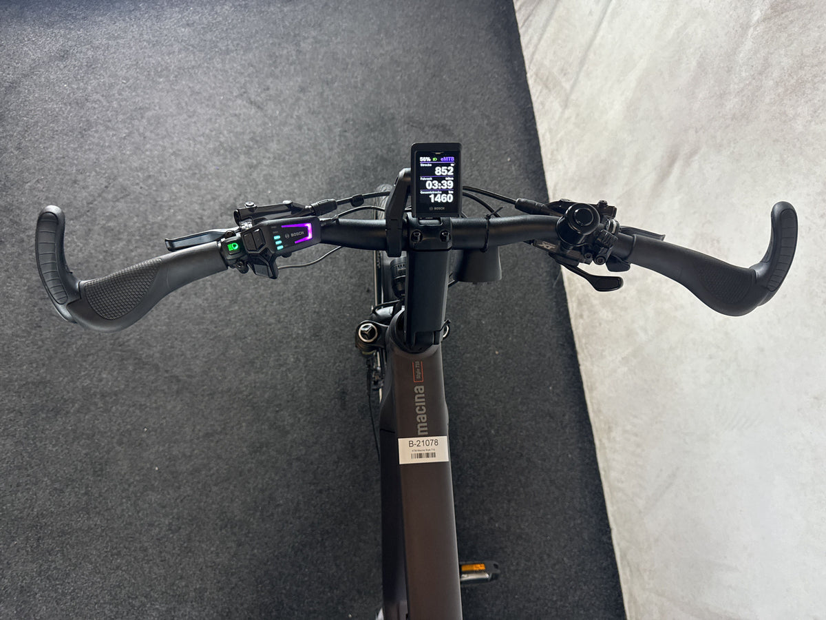 KTM Macina Style 710 gebraucht – Cockpit aus Fahrersicht
