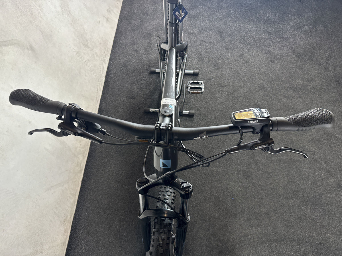 Haibike Alltrack 5 29 gebraucht – Cockpit von vorne