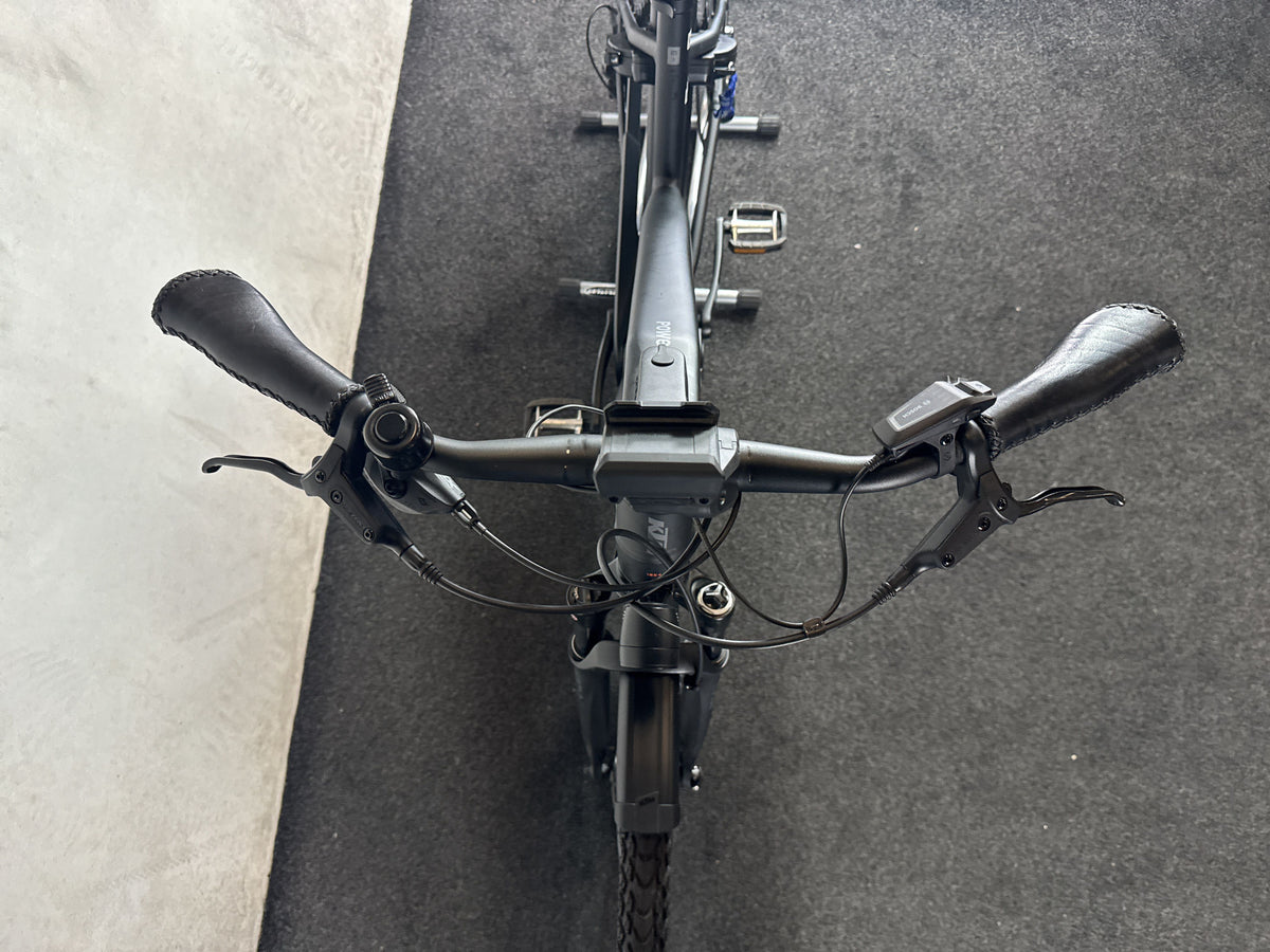 KTM Power Sport 11 Plus gebraucht – Cockpit von vorne