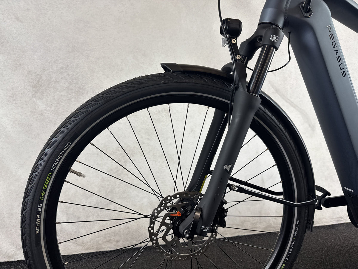 Pegasus Solero EVO 10 gebraucht – Vorderrad und Gabel