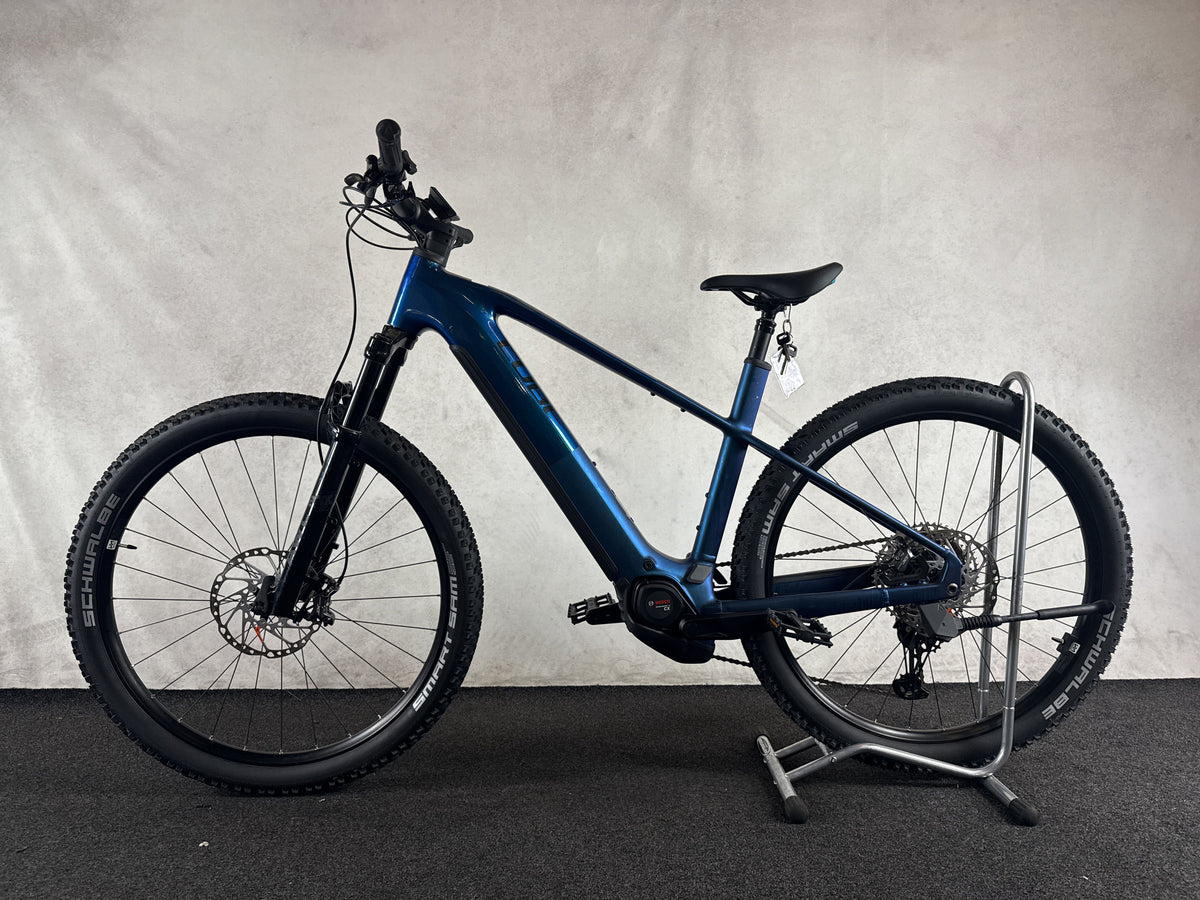 CUBE Reaction Hybrid SLX 800 gebraucht – Seitenansicht links
