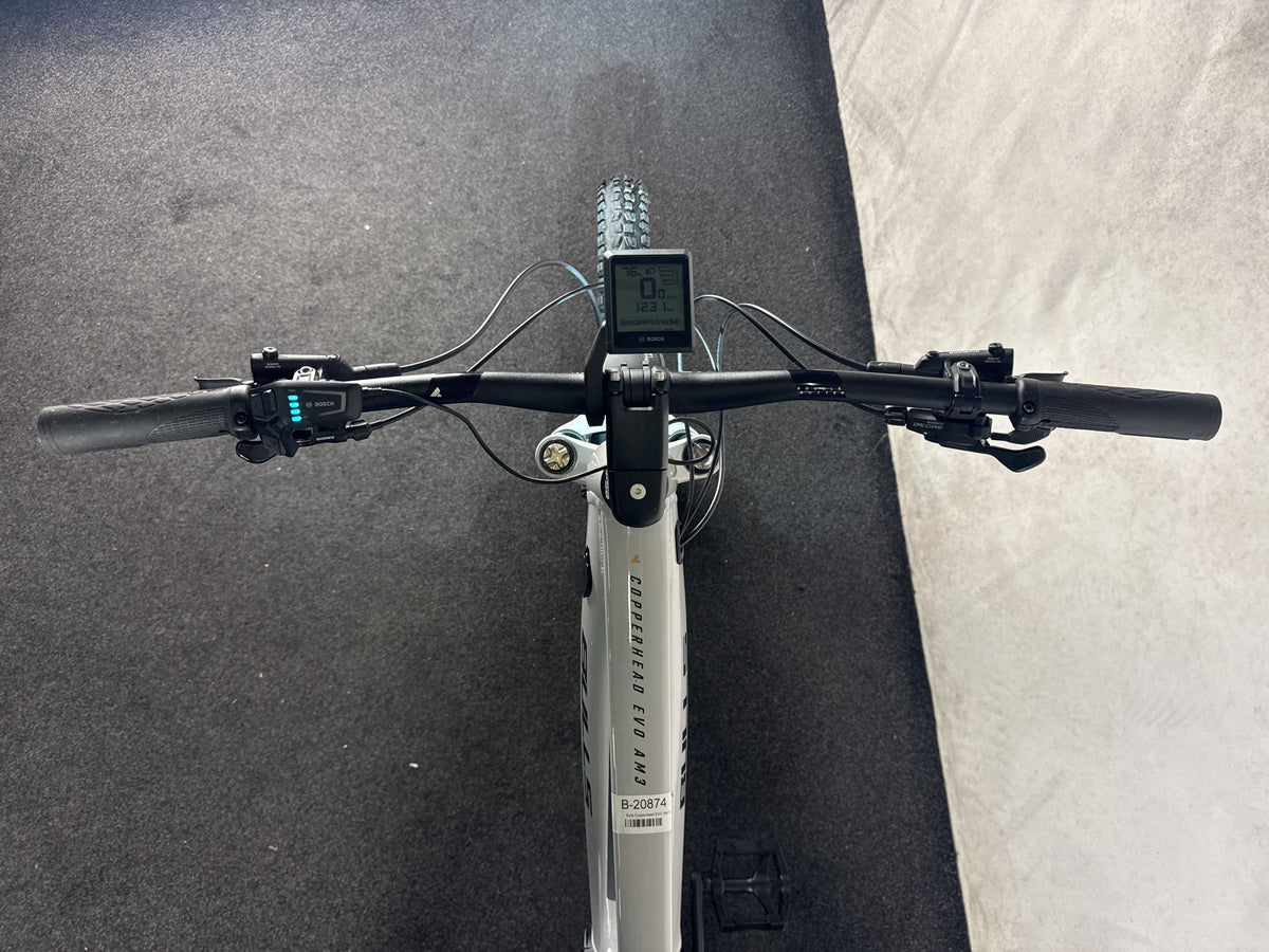 Bulls Copperhead EVO AM 3 29/27,5 gebraucht – Cockpit aus Fahrersicht