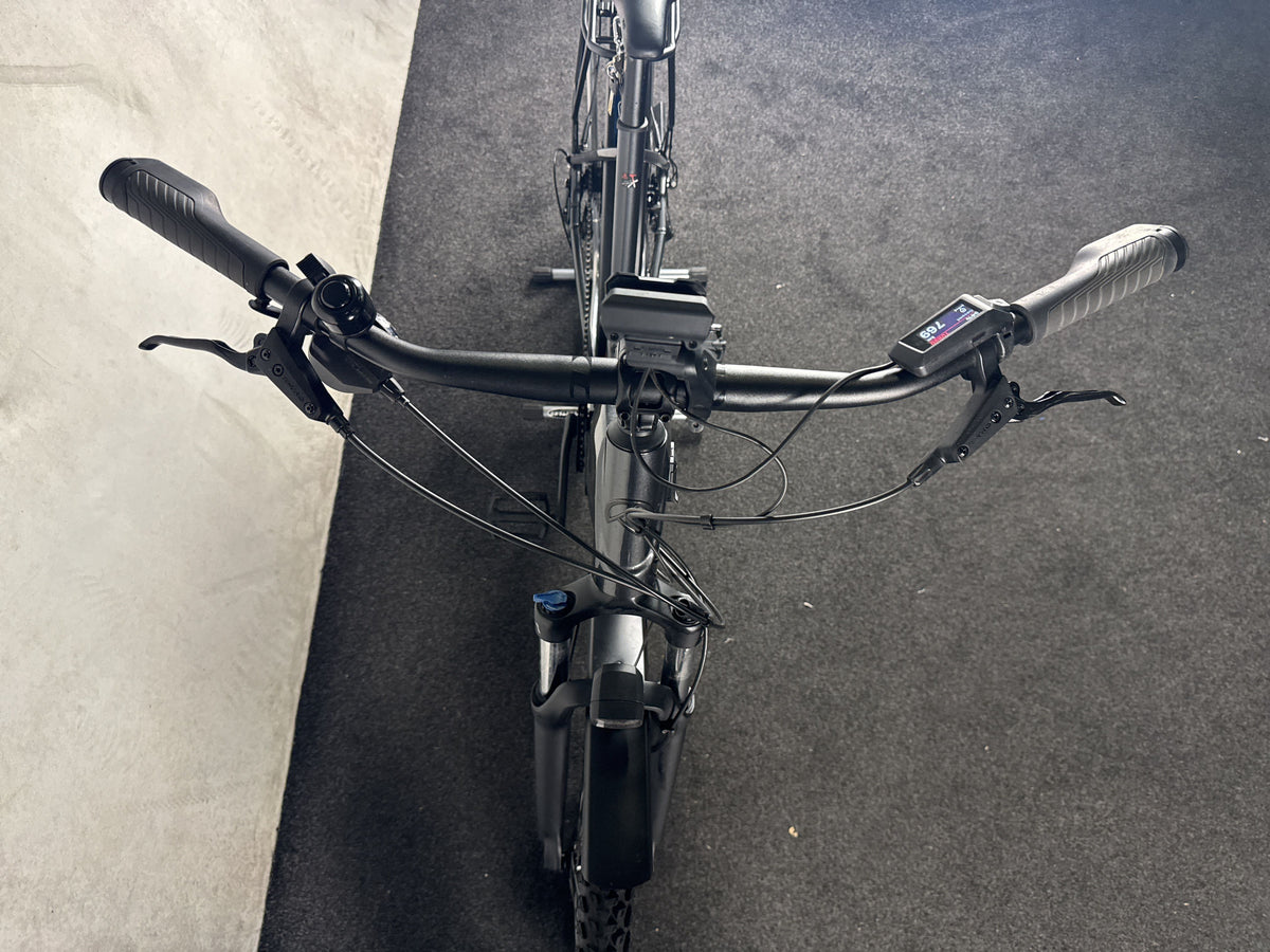 Kalkhoff Entice 5 Season gebraucht – Cockpit von vorne