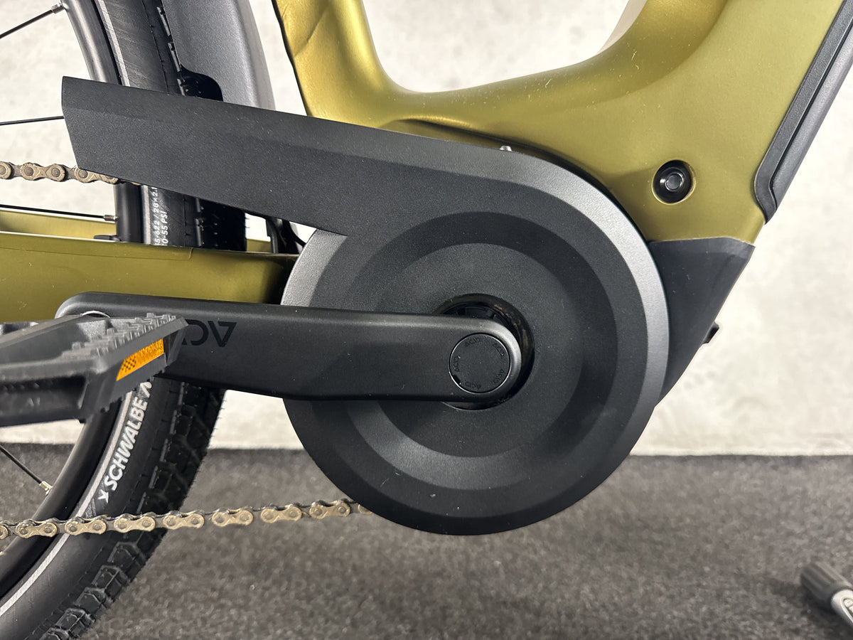 CUBE Touring Hybrid Pro 800 gebraucht – Motor von rechts