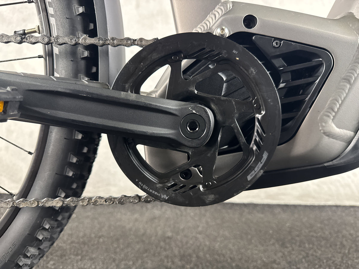 Focus Aventura² 6.8 gebraucht – Motor von rechts