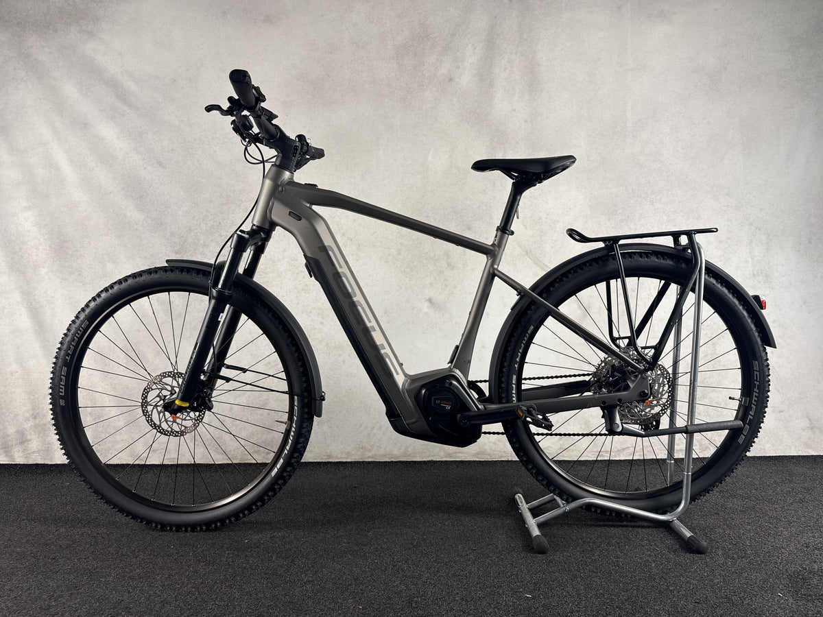 Focus Aventura² 6.8 gebraucht – Seitenansicht links
