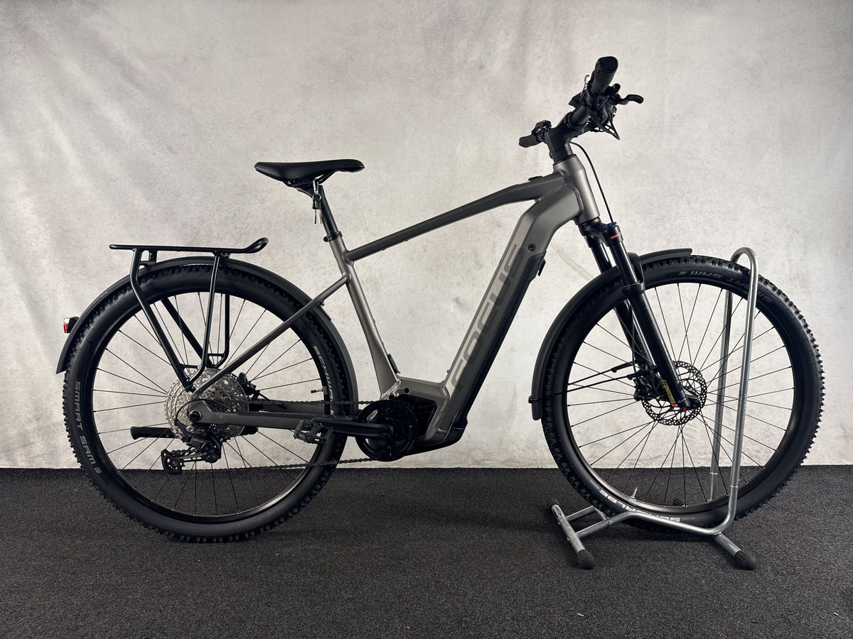 Focus Aventura² 6.8 gebraucht – Seitenansicht rechts